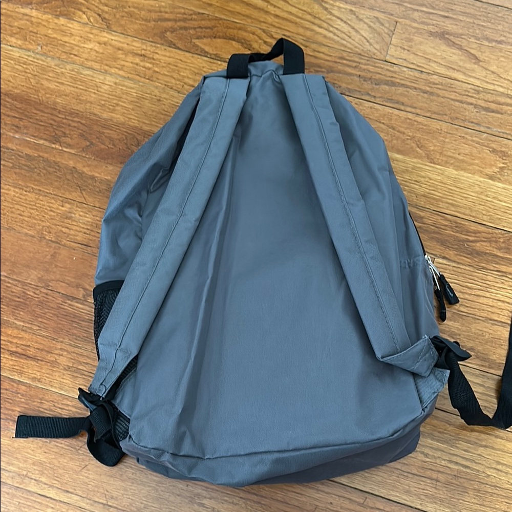 Gray Trailmaker Backpack - Picture 2 of 3